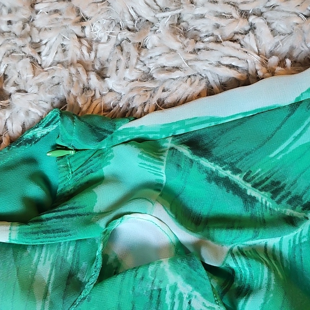 Tropical Green Leaf Print Dress - Picture 4 of 4